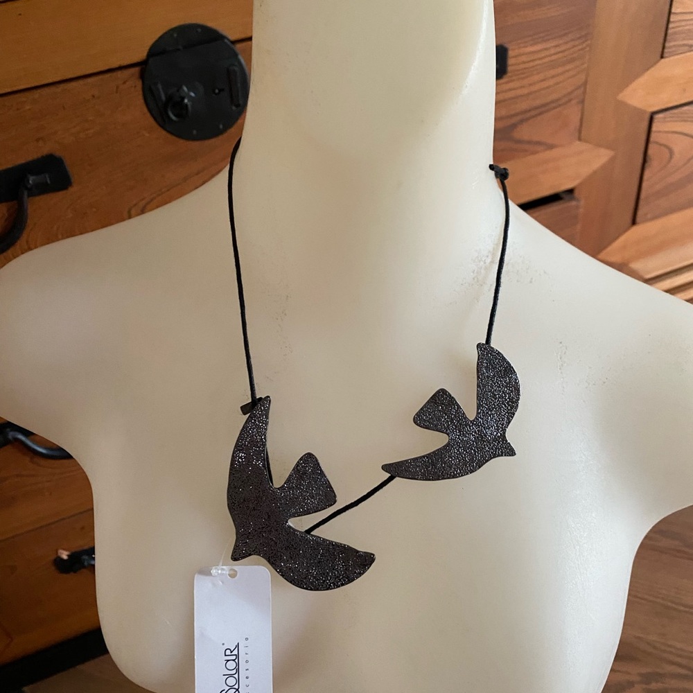 European brand Solar metal bird necklace with adjustable length